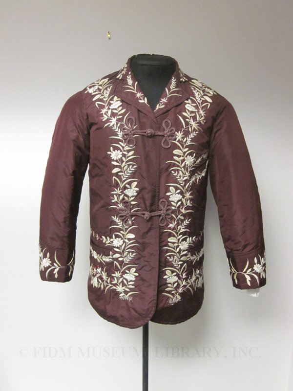 Smoking jacket mount 3